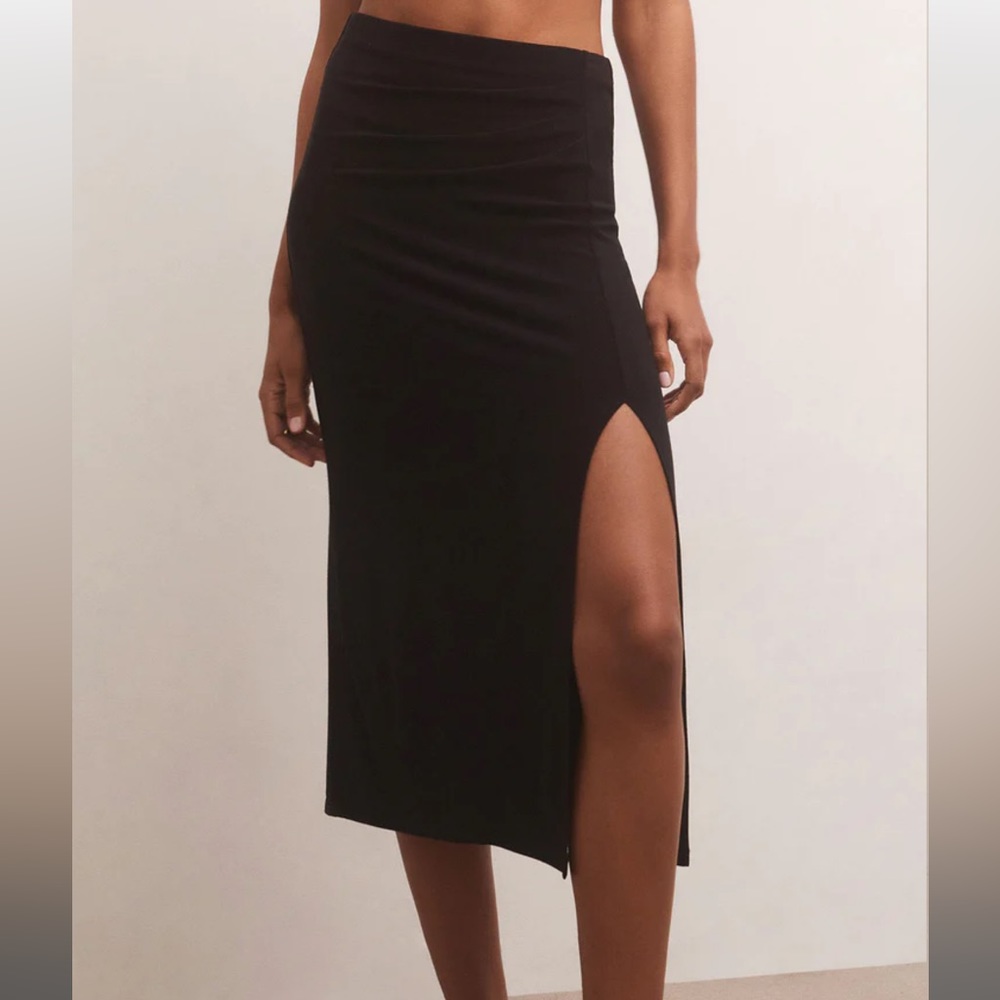 Black Z supply skirt